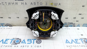 Обратная сторона подушки airbag Audi Q5 2009-2017, все крепления представлены в полном порядке.
