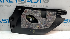 Боковая накладка на центральную консоль автомобиля Fiat 500L: лакокрасочное покрытие с дефектами