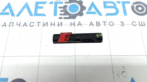 Емблема S-line крила ліва Audi A3 8V 15-20 чорний глянець