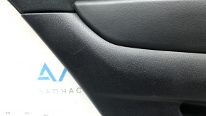 Обшивка двери карточка задняя левая Mazda CX-9 16-22 черная с черной вставкой велюр, подлокотник черная кожа, серый молдинг, потёртость, царапины