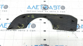 Правая накладка заднего бампера для Audi A3 2017 года, имеются следы эксплуатации