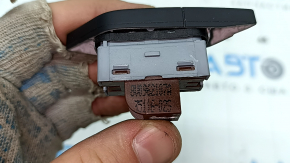 Кнопка блокировки двери задняя левая Audi A3 8V 15-20