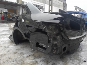 Четверть крыло задняя левая Audi A4 B9 17-24 на кузове, черная, тычка