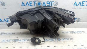 Фара передняя правая в сборе Mazda CX-30 20-23 LED, электро корректор, мусор внутри, без блока