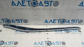 Молдинг переднього бампера верхній правий Toyota Venza 21-24 хром, зламана клямка