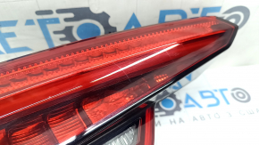 Фонарь внутренний крышка багажника левый Audi A4 B9 17 седан LED, царапины