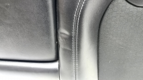 Детализированное фото с примятостью на спинке для Jeep Cherokee 2014-2023.