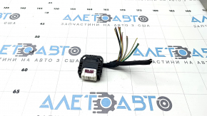 Фишка на блок ECU компьютер двигателя BMW 5 G30 17-23 2.0Т белая, 10 пинов
