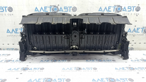 Деталь радиатора BMW X7 G07 с обратной стороны, в хорошем состоянии.