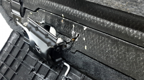 Пол багажника BMW X7 G07 19-23 черный Anthrazit, с ручкой, царапины на ручке, под чистку, сломаны кронштейны