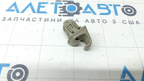 Гачок кріплення водійського козирка Toyota Camry v40 бежевий