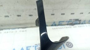 Боковой ракурс накладки переднего бампера для BMW X7 G07, отметки о состоянии