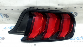 Фонарь правый Ford Mustang mk6 18-23 царапины