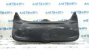Обшивка двери багажника нижняя Subaru Forester 19-24 SK черная, царапины, потерта