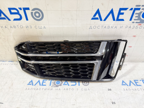 Грати переднього бампера права Audi A4 B9 17-17 s-line, без радара, хром