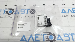 Фиксатор решетки радиатора grill Toyota Highlander 20-26
