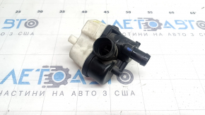 Насос топливного абсорбера Volkswagen Tiguan 2018 - 2024, ракурс с другой стороны