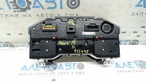 Обратная сторона щитка приборов Toyota RAV4 с маркировкой и разъёмами, без повреждений