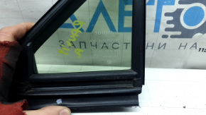 Стекло двери треугольник переднее левое Toyota Rav4 19-24 AGC