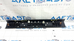 Накладка порога передняя левая Ford Fusion mk5 17-20 черная с хром вставкой, царапины, вмятины