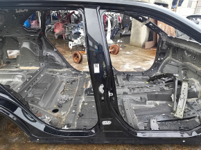 Стойка кузова центральная правая Toyota Rav4 19-21 на кузове