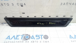 Накладка порога передняя правая наружная BMW 3 F30 12-18 черная с хромом, трещины в креплениях