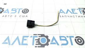 Фішка на датчик замка капота Subaru Forester 25-26