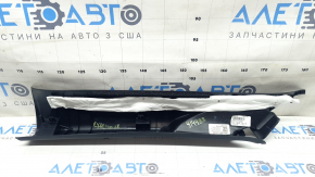 Накладка передней стойки правая Ford Explorer 20-24 черная, потерта