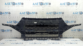 Решетка радиатора grill с каркасом и хромом в сборе Ford Explorer 20-25 с эмблемой, XLT