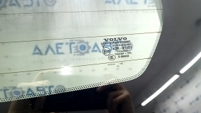Стекло с оригинальной маркировкой Volvo, вероятные царапины