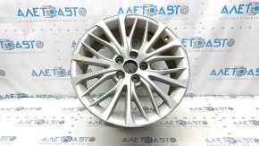 Диск колесный R18 x 8J ET50 5x114.3 Toyota Camry v70 18-20 серебро, бордюрка