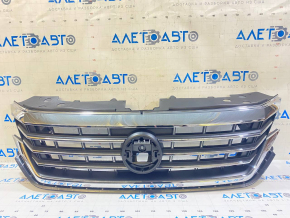 Грати радіатора grill VW Passat 20-22 хром з чорним