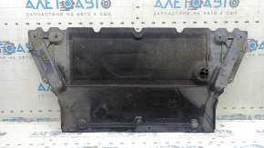 Защита двигателя Audi A4 B9 17-19 потерт, отломан уголочек, примят