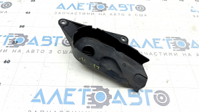 Крышка помпы Audi A6 C7 16-18 2.0T