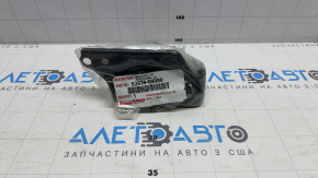 Кронштейн крила передній лівий Toyota Camry v55 15-17