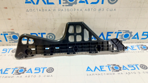 Кріплення заднього бампера ліве Toyota Prius V 12-17