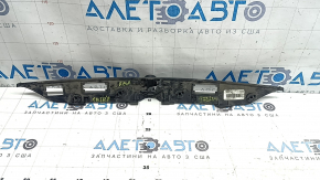 Планка кнопки открытия двери багажника Lincoln Corsair 20 под камеры 360, без плафона освещения, сломано крепление