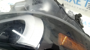 Фара передняя правая Mazda CX-5 22-25 AFS с directional beam, сколы