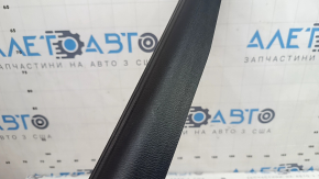 Накладка порога передняя правая Mazda CX-5 17-25 черная, царапины