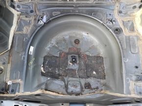 Корито багажника Toyota Prius 30 10-15 на кузові
