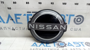 Эмблема решетки радиатора grill Nissan Rogue 21-23 под радар, сколы