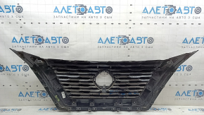 Решетка радиатора grill Nissan Rogue 21-23 без камеры