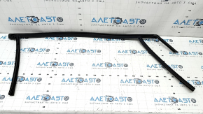 Молдинг двери верхний передней левой Ford Escape MK3 18-19 мат с уплотнителем стекла