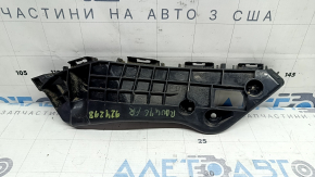 Крепление переднего бампера правое Toyota Rav4 16-18 рест, сломаны крепления