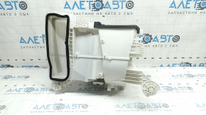 Корпус грубки голий вентиляція Mazda CX-5 17-25 під auto