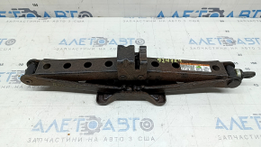 Домкрат Toyota Rav4 13-18 іржавий