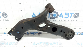 Рычаг нижний передний правый Toyota Rav4 13-18 ржавый, микротрещины