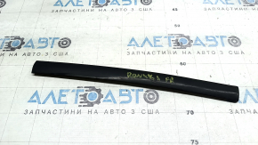 Накладка даху передня права Toyota Rav4 13-18