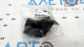 Кріплення заднього бампера ліве мало Toyota Prius V 12-17
