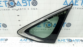 Форточка глухе скло задня права Honda Accord 23-26 хром, потертий ущільнювач